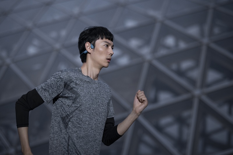 Tái định nghĩa phong cách nghe nhạc cùng Tai nghe mở truyền âm qua xương Shokz OpenRun Pro